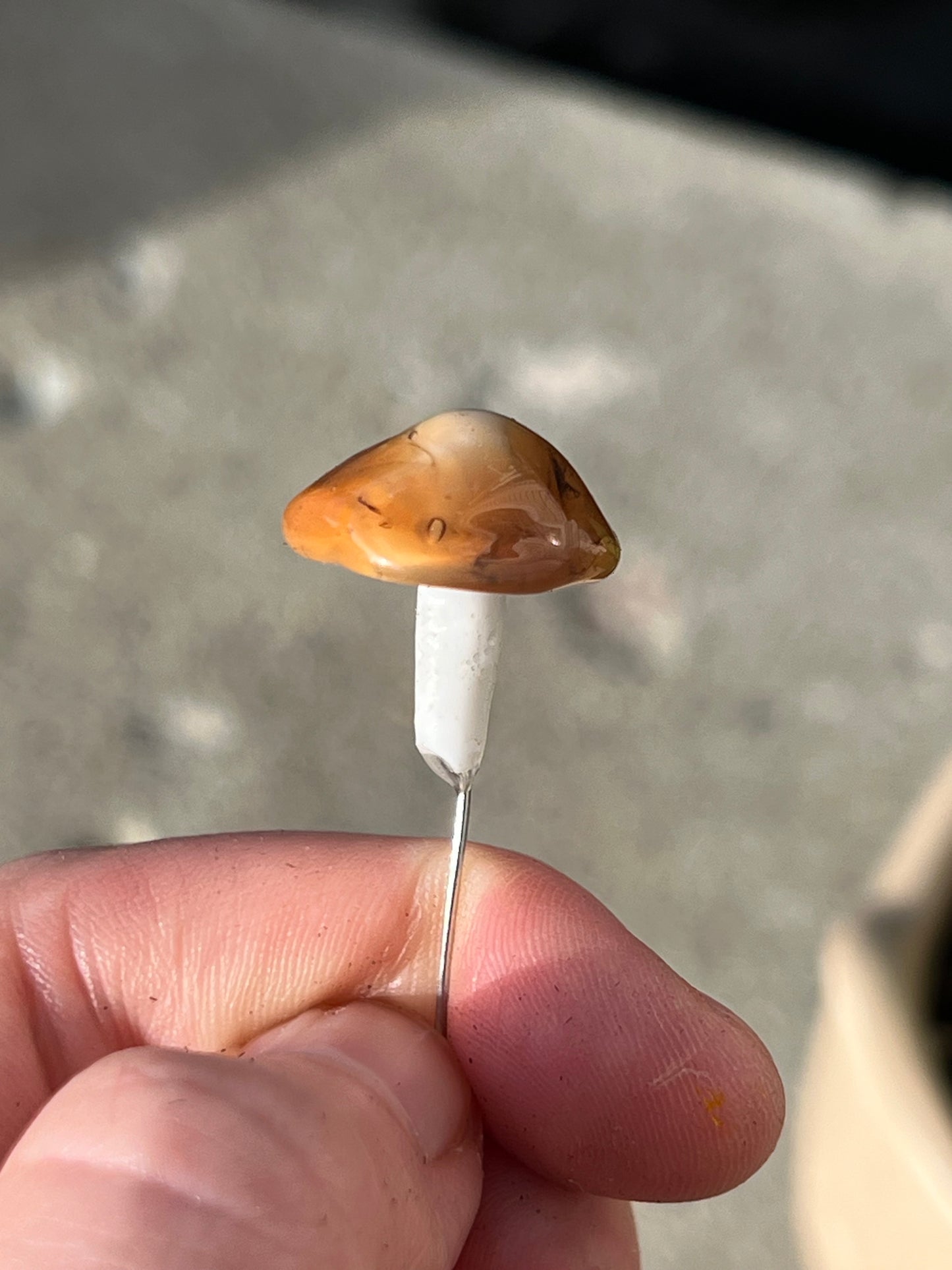 Mushroom short plant stake